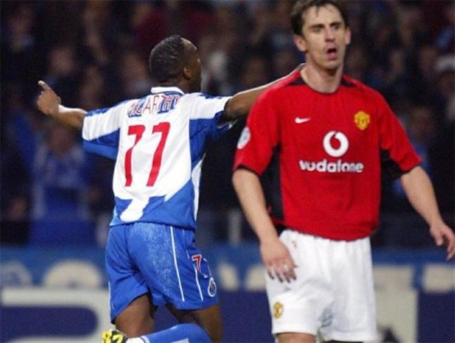 对俱乐部的 对俱乐部的